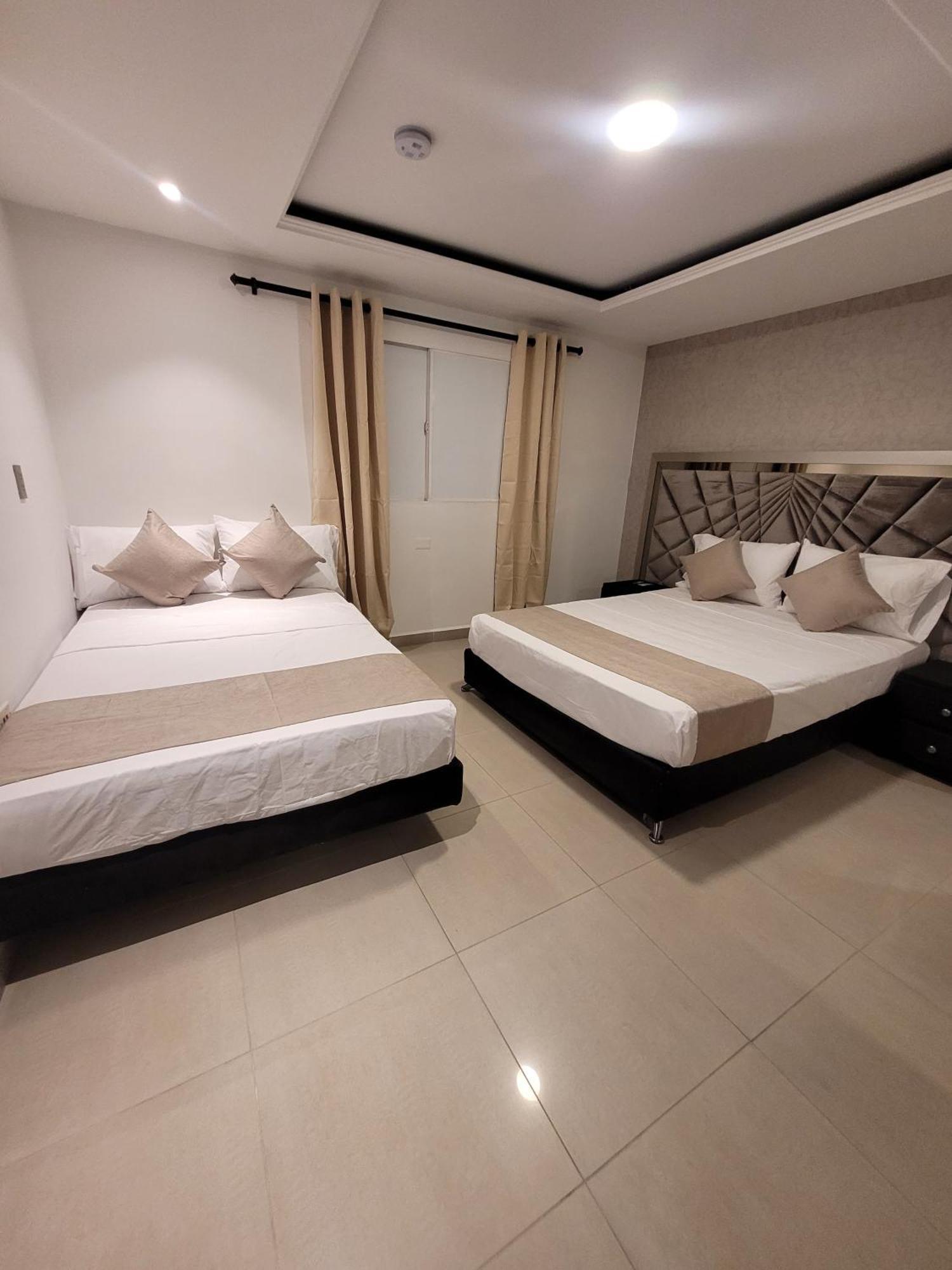 Hotel Med 33 Медельїн Екстер'єр фото