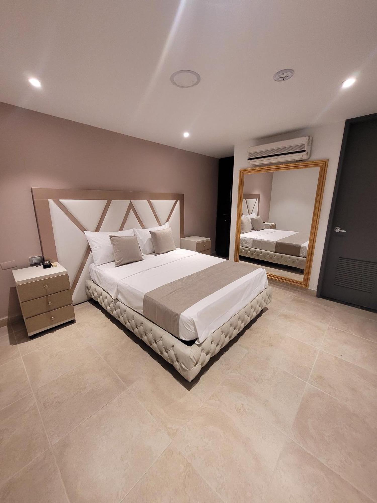Hotel Med 33 Медельїн Екстер'єр фото